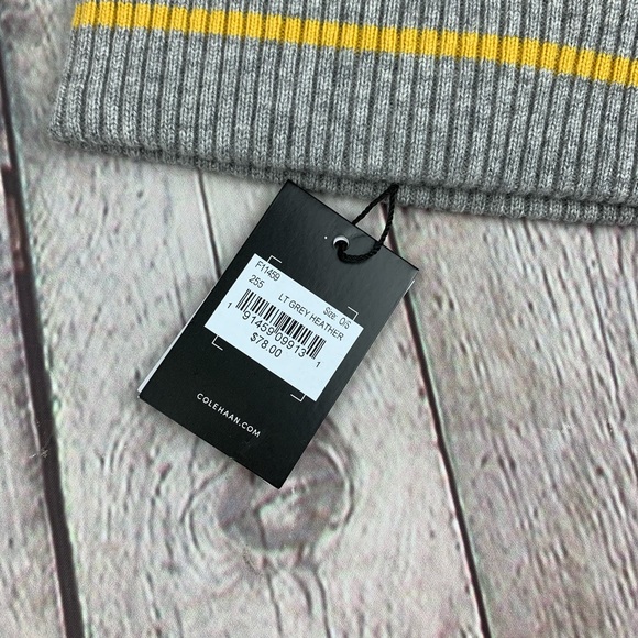 Cole Haan Beanie Winter Pom Pom Hat - Picture 4 of 5